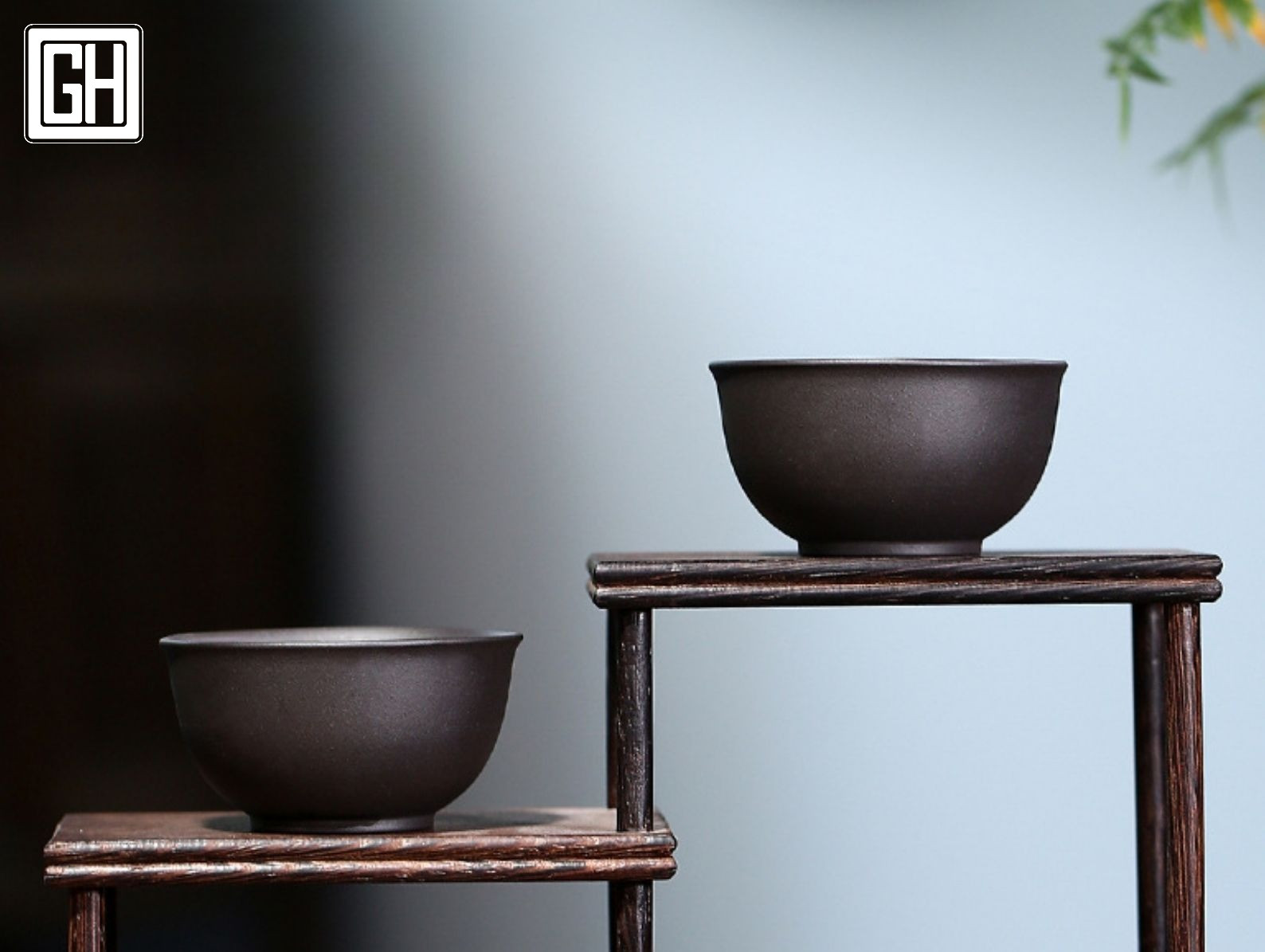 chen-hac-ne-pham-minh